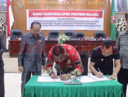 DPRD Maluku dan Pemda Tanda Tangan Nota Kesepahaman KUA Perubahan Anggaran 2023