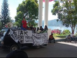 Tak Becus, DPRD Maluku Kini Jadi Langganan Demo