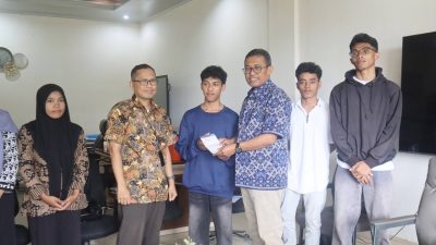 BRI Unit Unpatti Salurkan Beasiswa YBM kepada Mahasiswa Universitas Pattimura