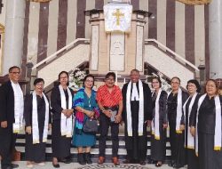 Suasana Syahdu Dialek Ambon di Gereja Imanuel Gatik, Jimmy Titarsole Persembahkan Pujian di Usia 69 Tahun