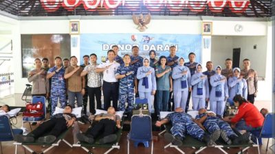 Lanud Pattimura Gelar Donor Darah Bersama PMI dan Indomaret Dalam Rangka Peringatan ke-79 Hari Bakti TNI AU