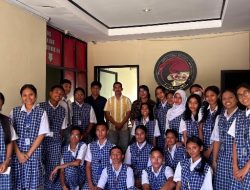 Polda Maluku Buka Ruang Riset bagi Pelajar, Kasus Narkoba Jadi Bahan Belajar Machine Learning Pelajar SMA Laboratorium Unpatti